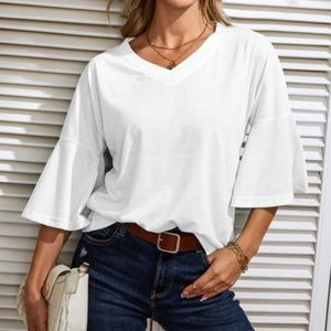 Simple Flavor Bell-Sleeve V-Neck‎ Top